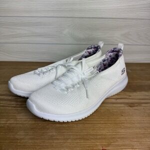 Sketchers Women's Ultra flex Casual Athleisure Sneakers memory foam White Sz 12